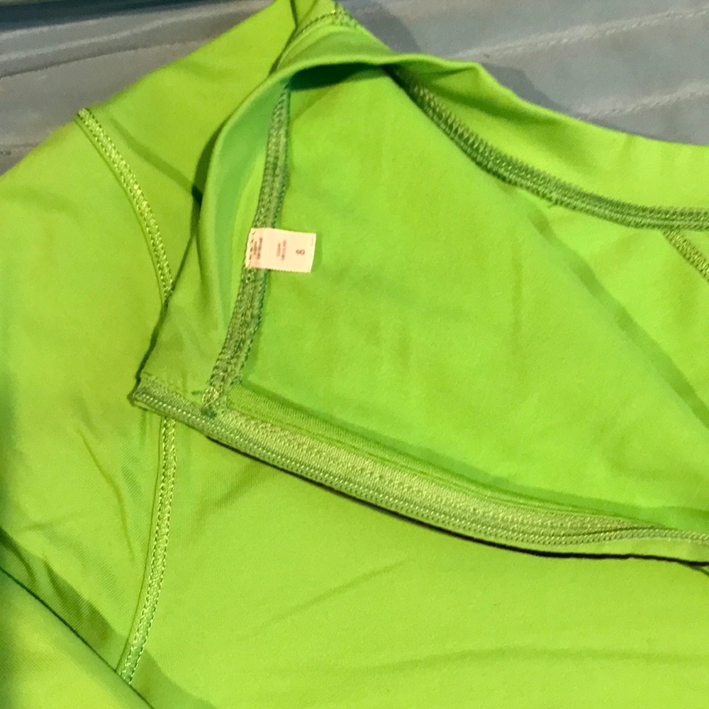 Lululemon Longsleeve Limegreen Sz 8 - Picture 5 of 6